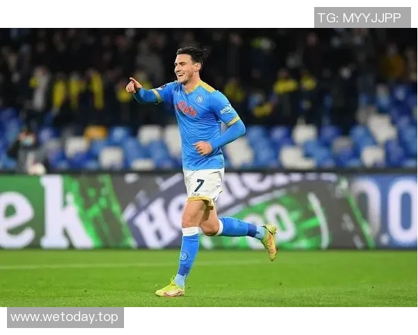 战术革新！新教练如何激活欧联？